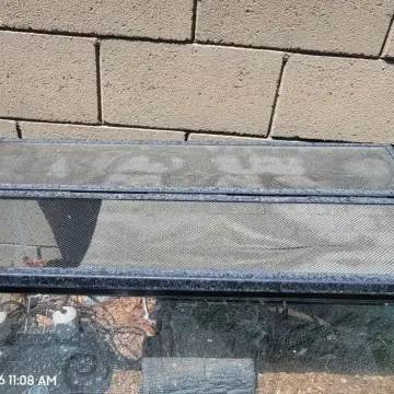 Aquarium, kleine Gebrauchsspuren, günstig abzugeben