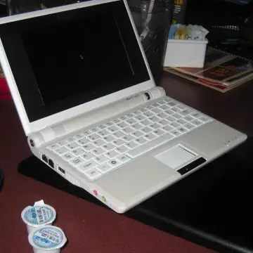 Asus VivoBook 15 16GB/1TB سرمئی, کوئی سرپرائز نہیں — صاف حالت میں
