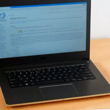 中間地点で会えます — Asus VivoBook 15 16GB/512GB ホワイト, 新品同様