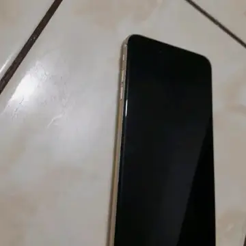 휴대폰, 파손 없음, 솔직한 상태, 가격 조정 가능, 세부 내용은 메시지로 확인 가능합니다