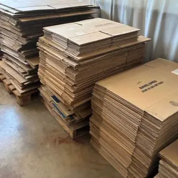 صناديق نقل أثاث، من بيت خال من التدخين، جاهز للاستعمال