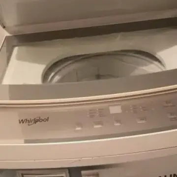 洗濯機、引っ越しのため、破損なし、禁煙の家庭から、詳細は説明欄で確認できます、気になる点は事前に質問できます