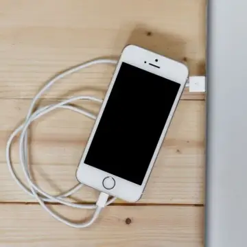 ईमानदार विज्ञापन — iPhone 12, इससे सस्ता नहीं मिलेगा