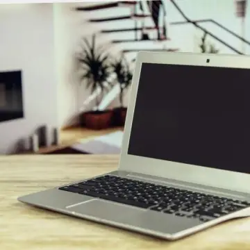 ほぼ新品, 受け渡しは早めに — MacBook Air M1 16GB/512GB レッド